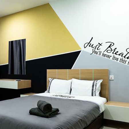 Southwest Designer Suite By D Imperio Homestay Penang Bayan Lepas Exterior foto